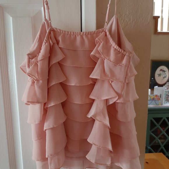 New Pink Ruffle Sleeveless Blouse - Picture 2 of 3
